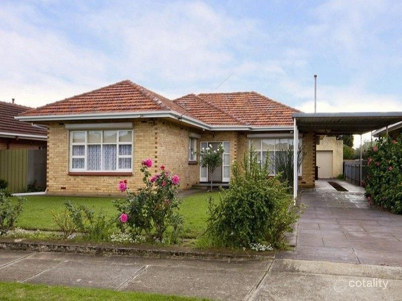 13 Mcallan Ave, Seaton, SA 5023