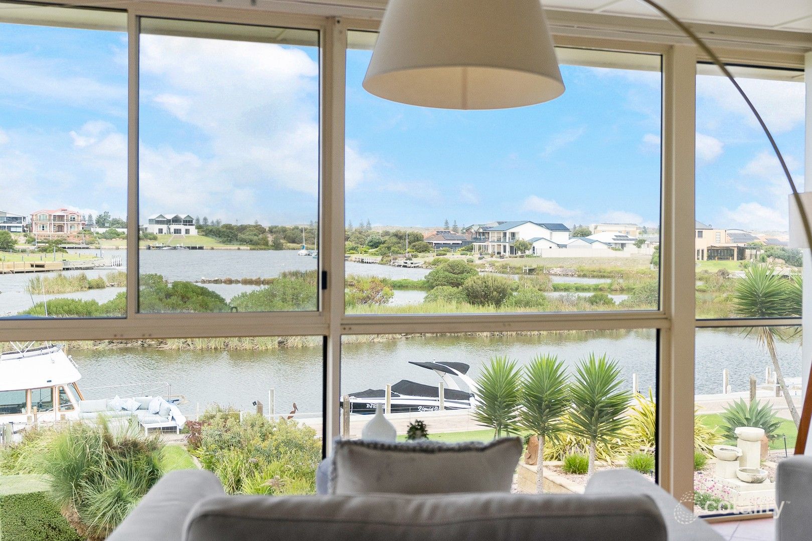 113 Wentworth Pde, Hindmarsh Island, SA 5214