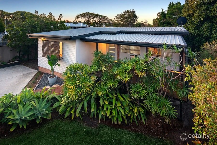 183 Hindes St, Lota, QLD 4179