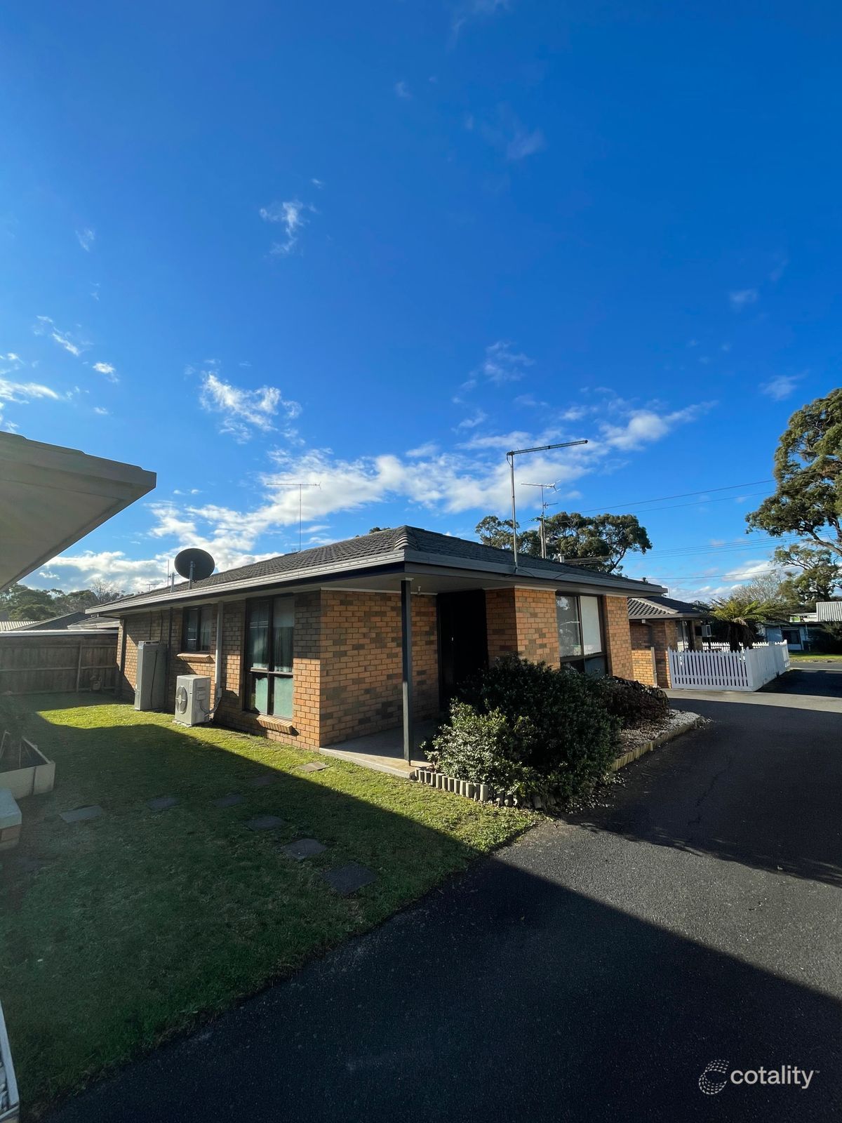 2/28 Mitchells Rd, Moe, VIC 3825