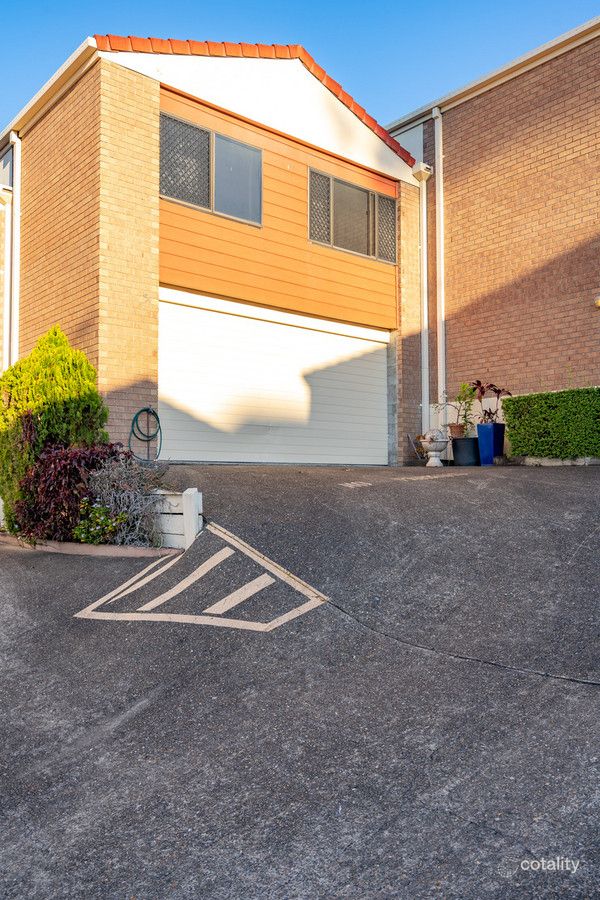 4/1a Mcleod St, Highland Park, QLD 4211