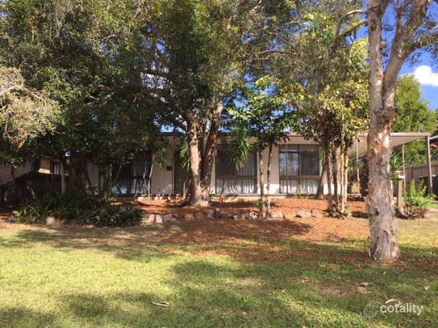 19 Barnstaple St, Torquay, QLD 4655