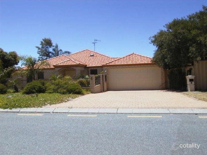 4 Balmoral Pde, Halls Head, WA 6210