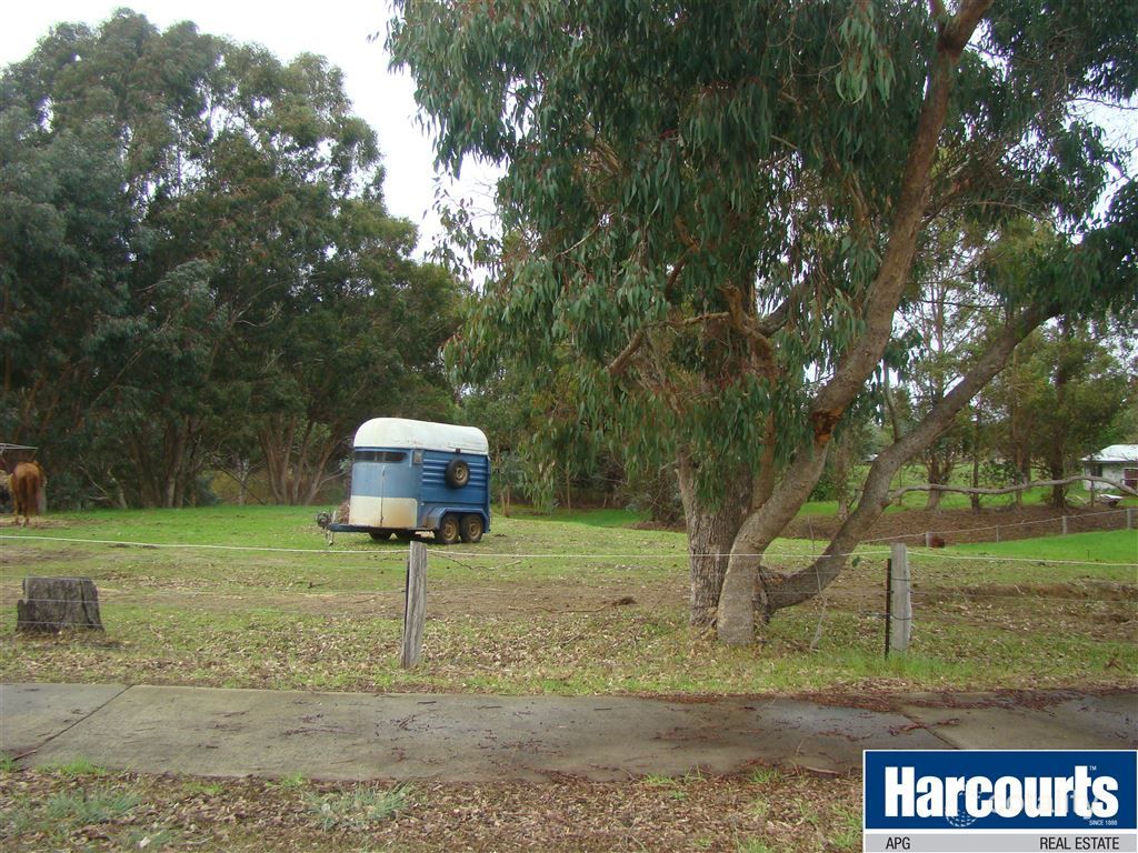 14 George St, Boyanup, WA 6237