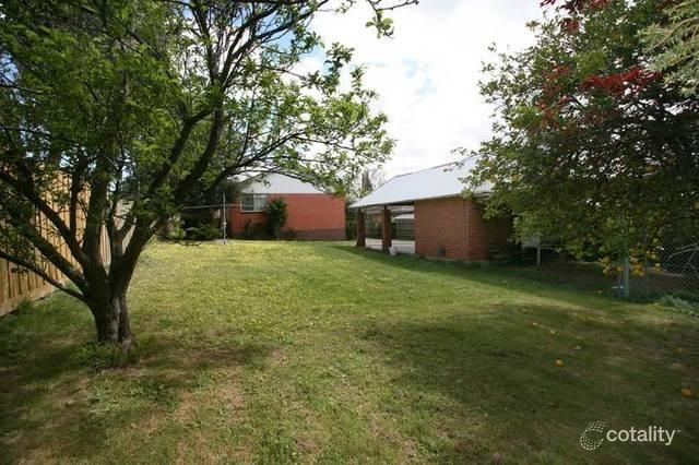 42 Charles Ave, Hallam, VIC 3803