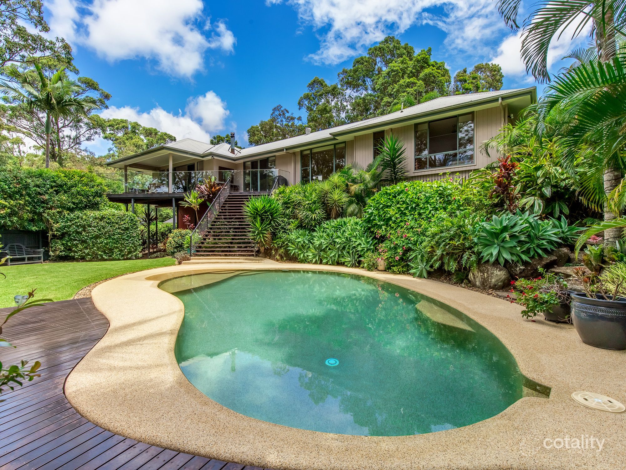 6-8 Isla Ct, Bonogin, QLD 4213