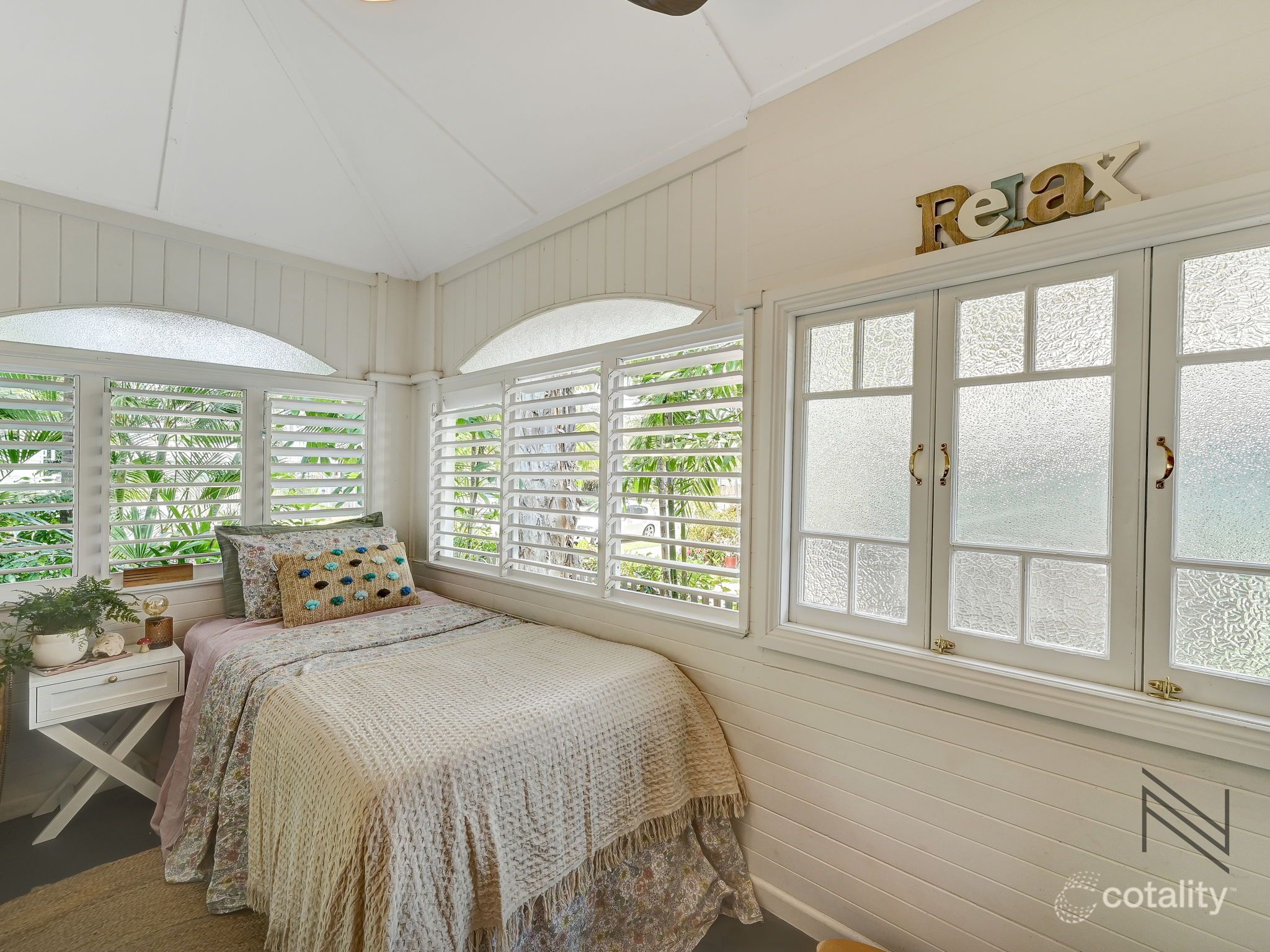 53 Ahearne St, Hermit Park, QLD 4812