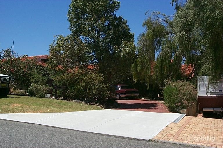 70 Sydenham Rd, Doubleview, WA 6018