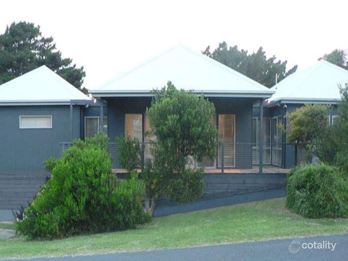2 Saturn Pde, Venus Bay, VIC 3956