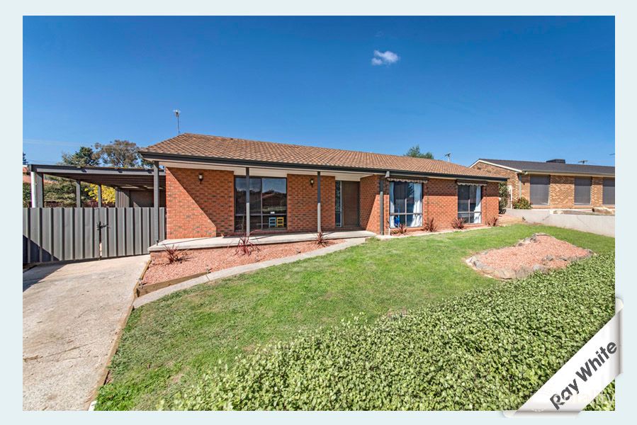 35 Bucknel Cct, Isabella Plains, ACT 2905