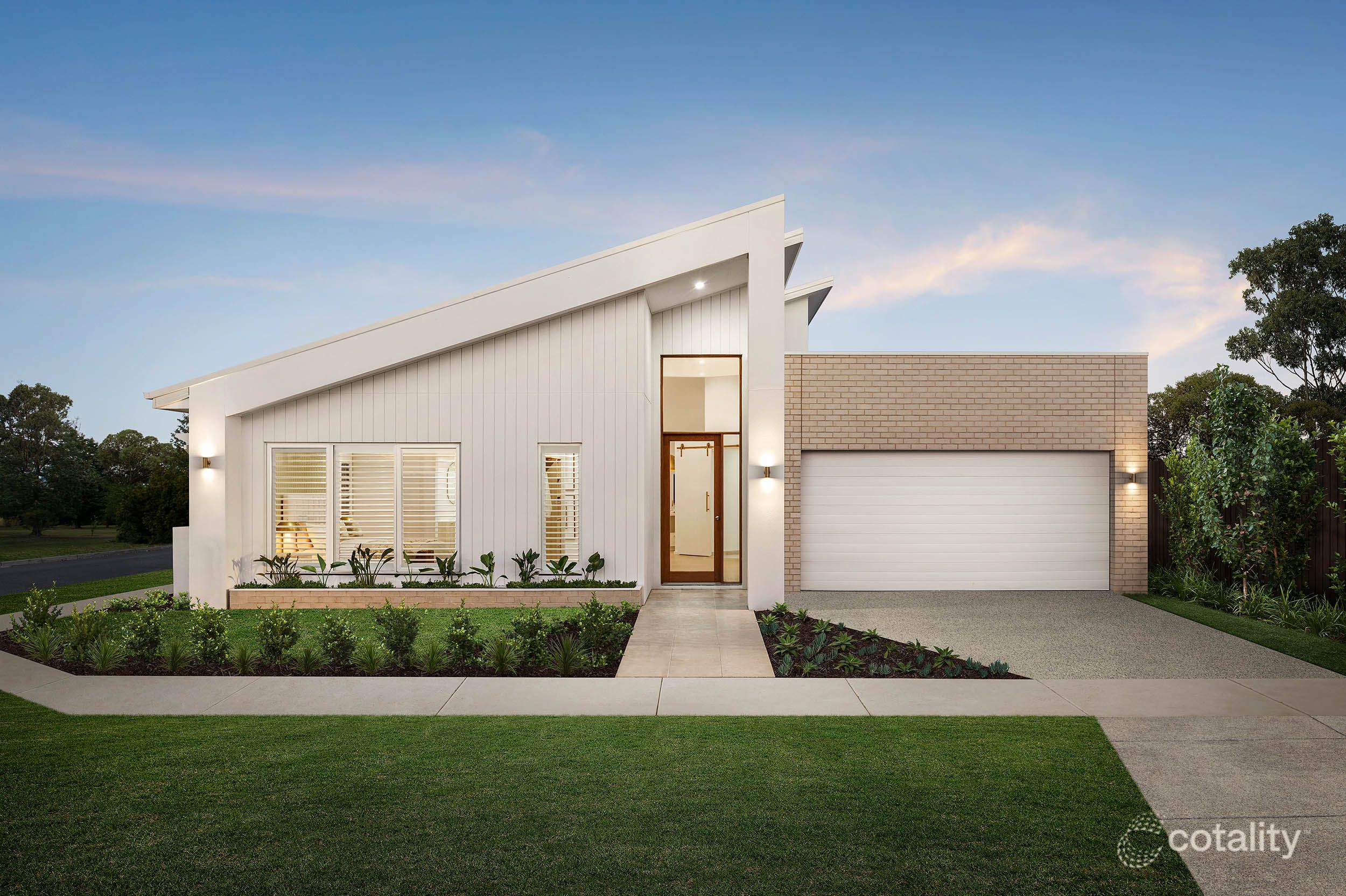 4 Lensing St, Clyde North, VIC 3978