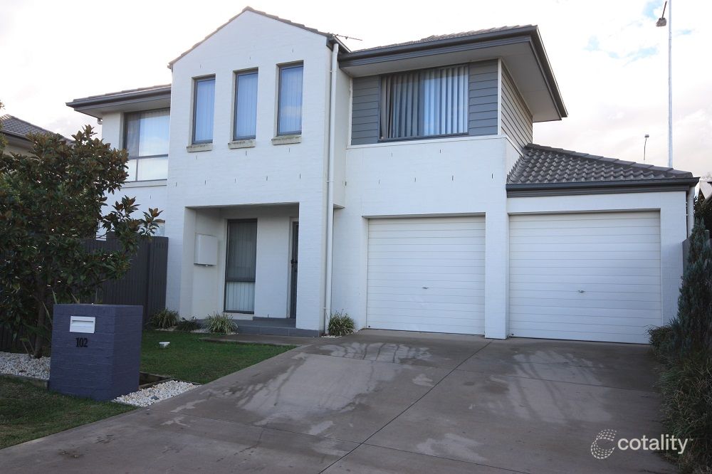 102 Minorca Cct, Spring Farm, NSW 2570