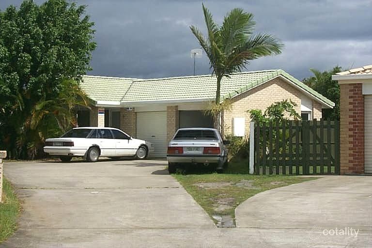 1/12 Jannie Ct, Labrador, QLD 4215