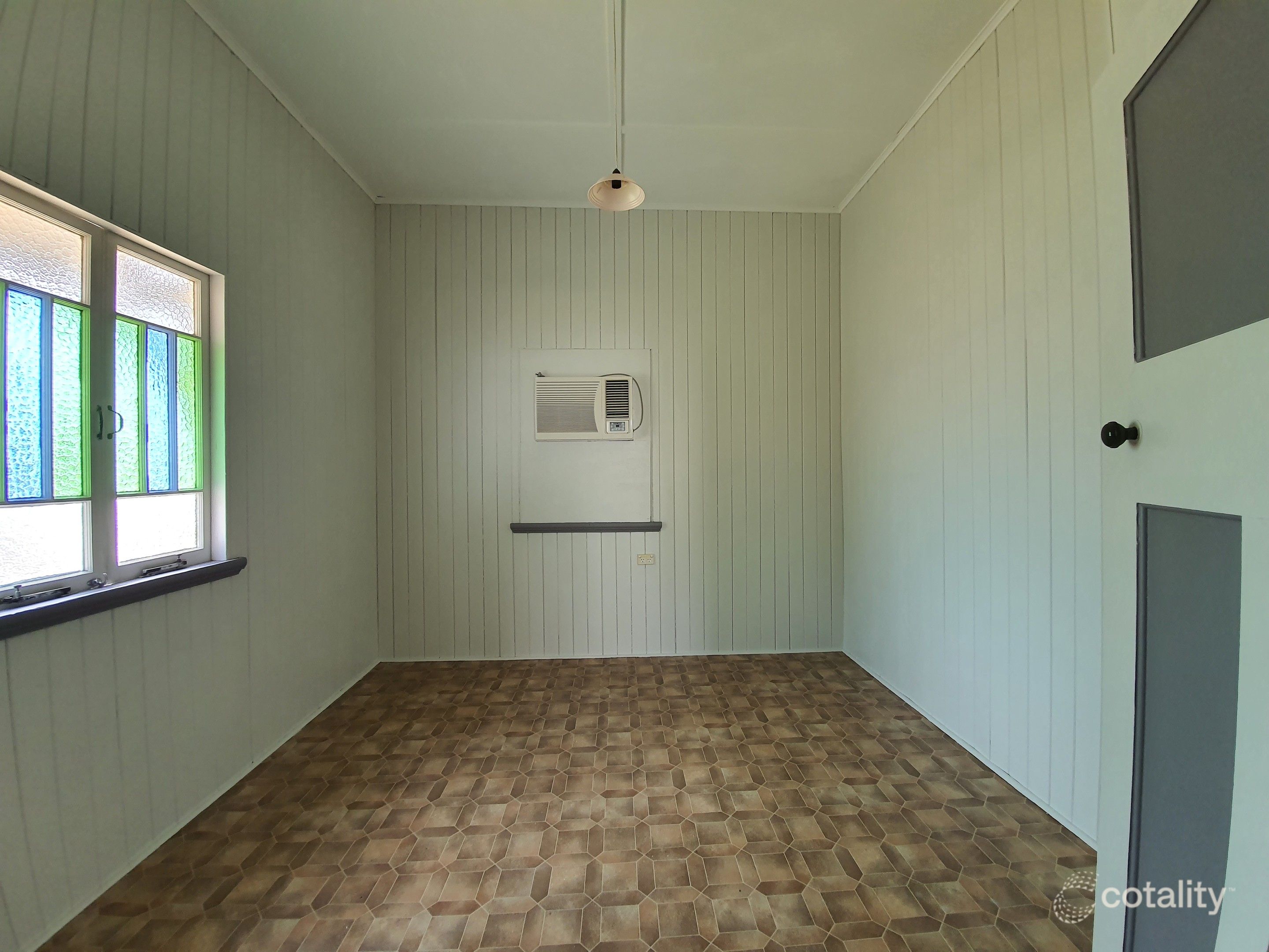 8 Faraday St, Monto, QLD 4630