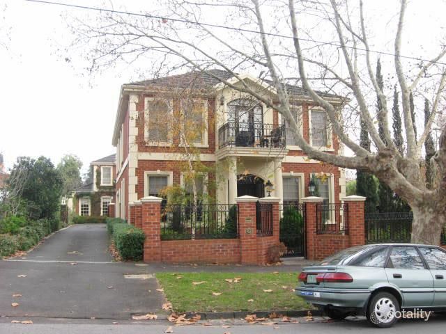 15 Hedgeley Ave, Malvern East, VIC 3145