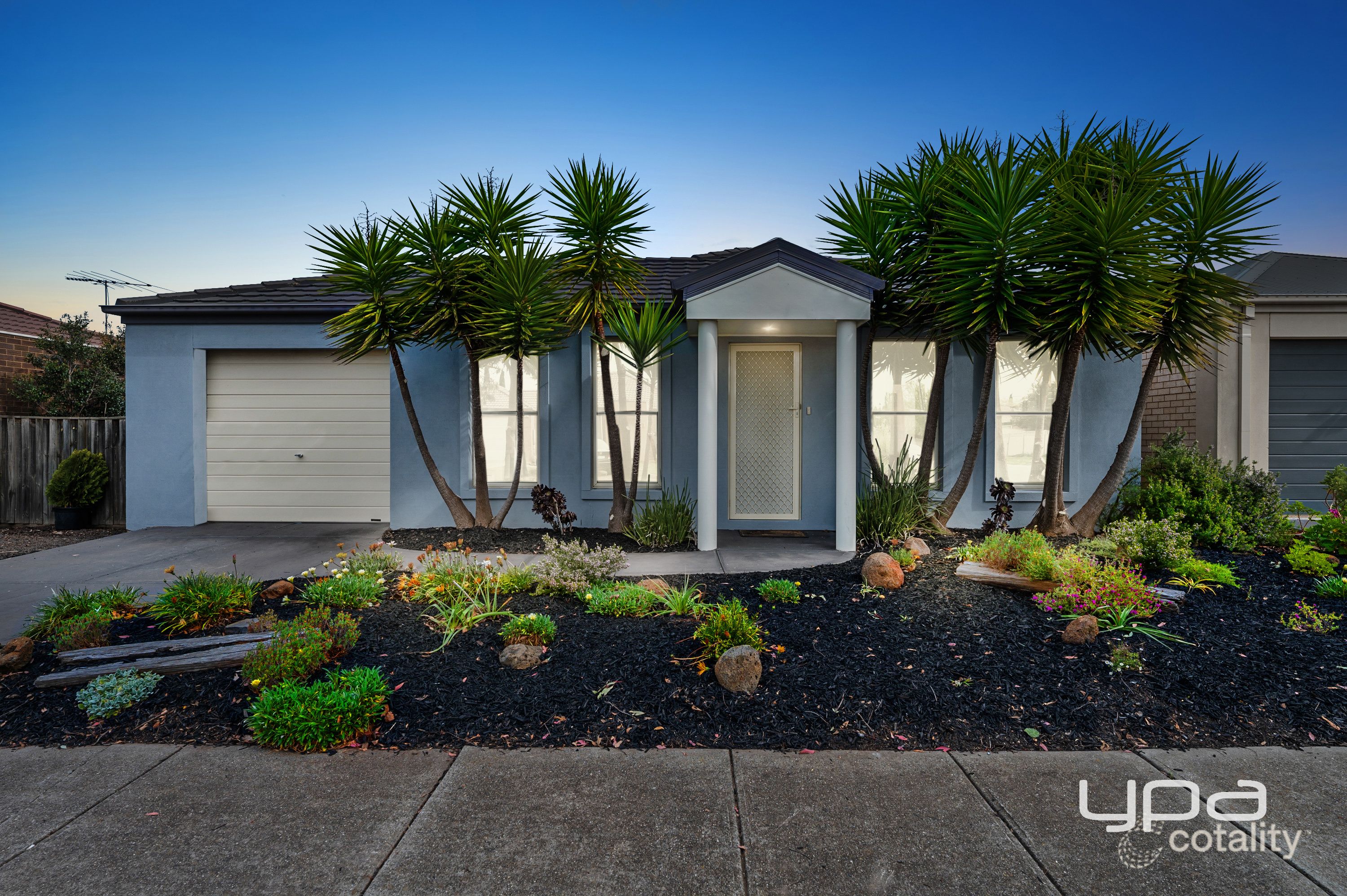 45 Tandara Cct, Melton West, VIC 3337