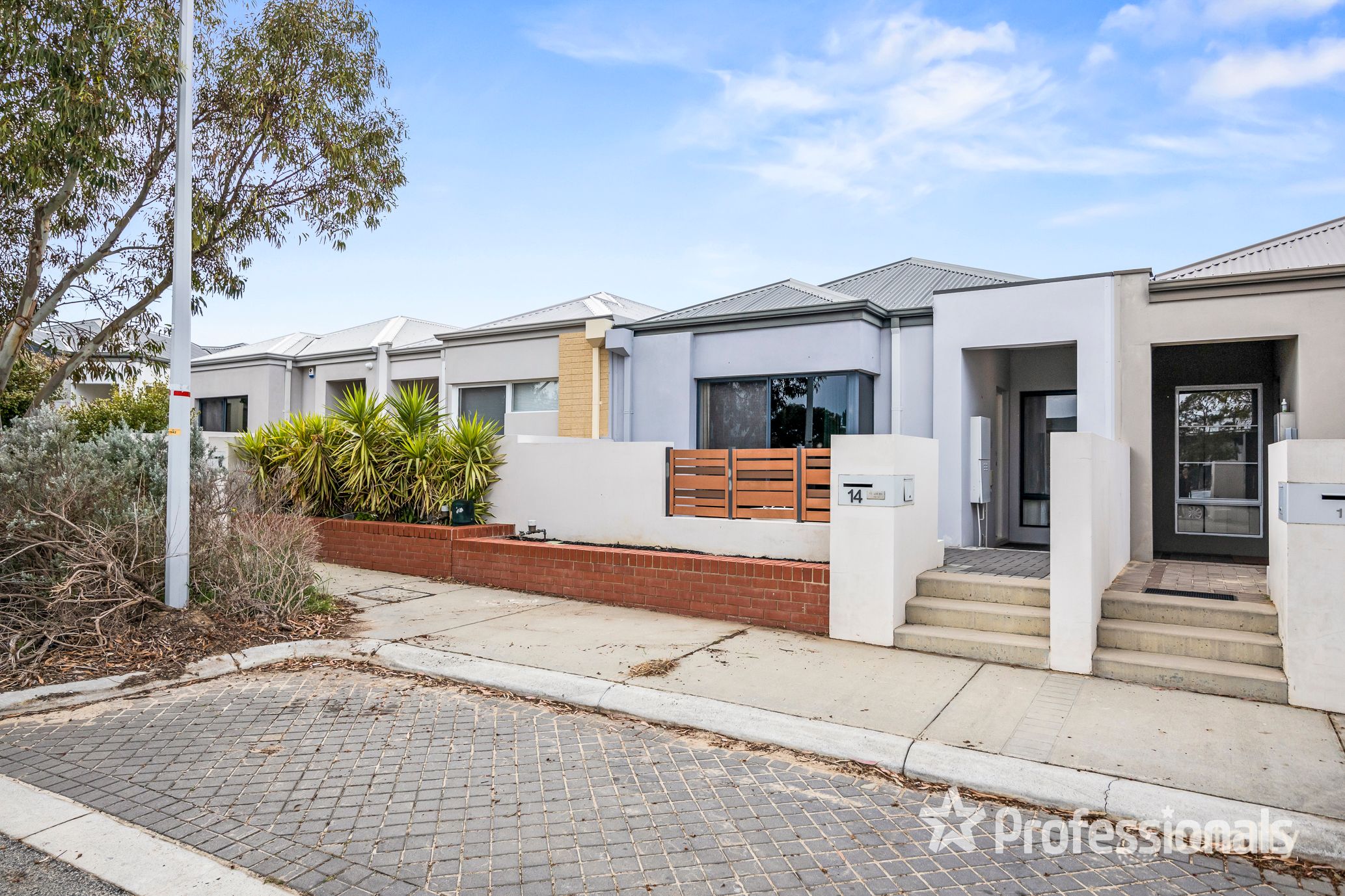 14 Balmain Tce, Alkimos, WA 6038