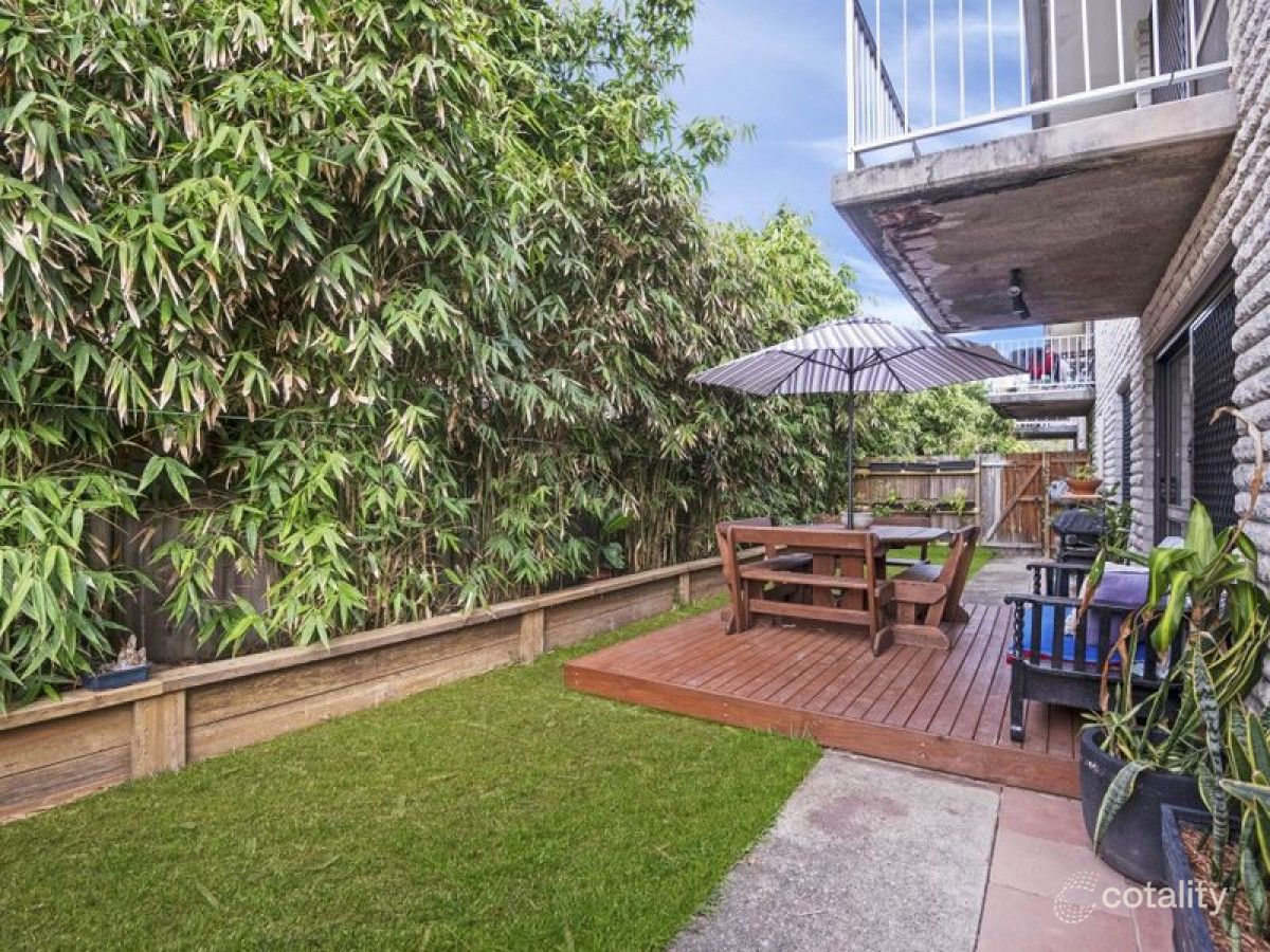 2/60 Sarawak Ave, Palm Beach, QLD 4221