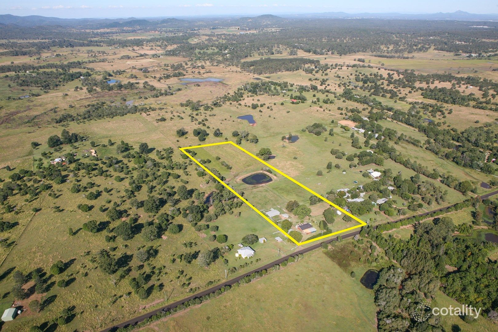 279 Fernvale Rd, Fairney View, QLD 4306