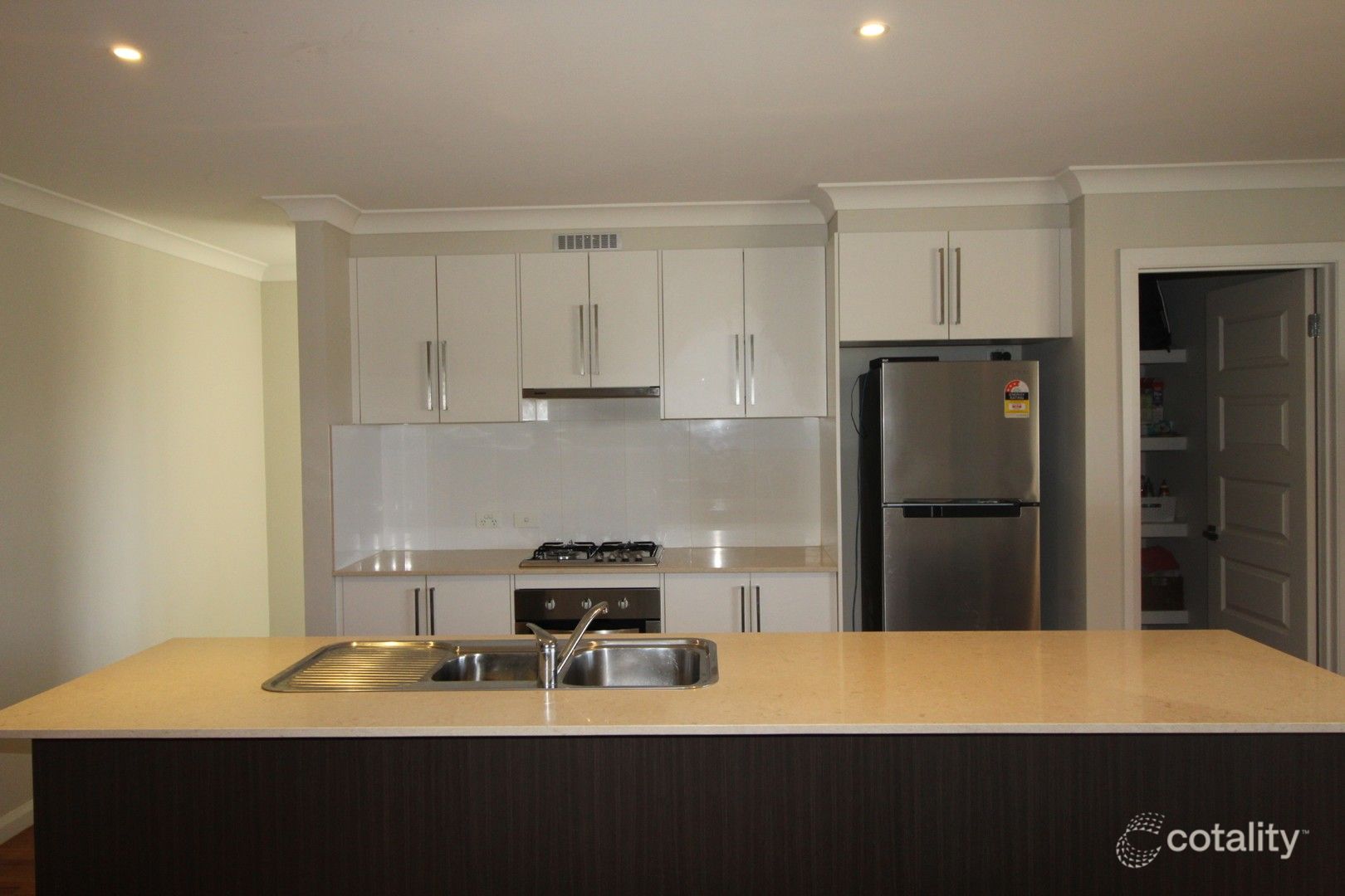 3 Middleton Lane, Gregory Hills, NSW 2557