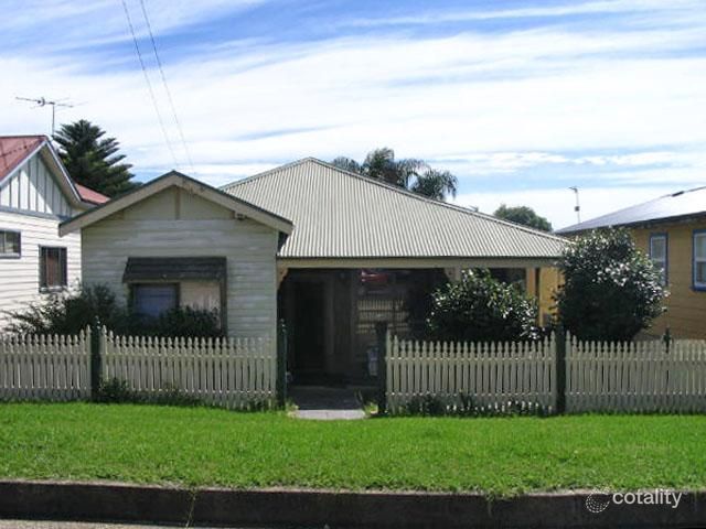 4 Willcath St, Bulli, NSW 2516