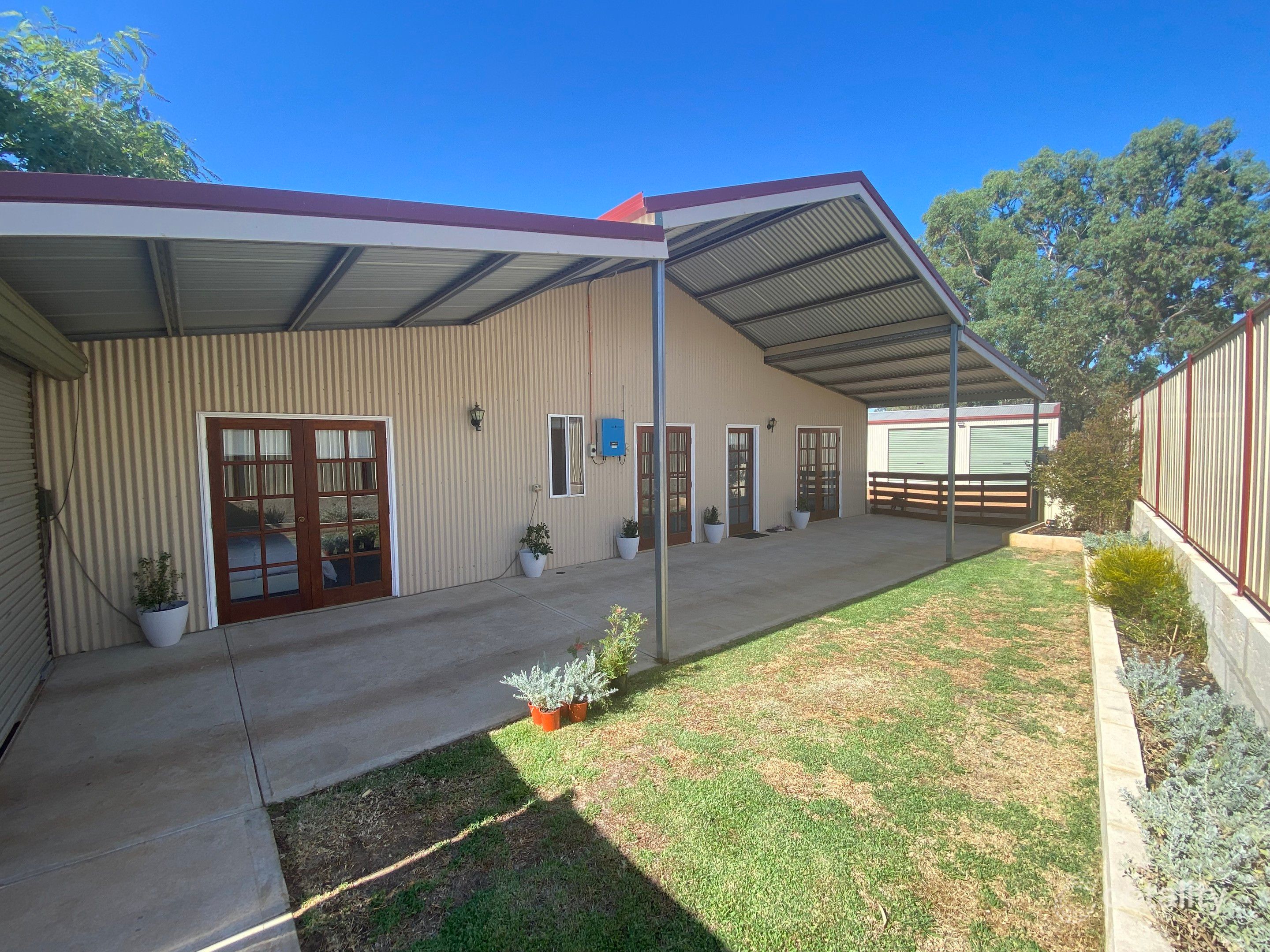 10 Thomson St, York, WA 6302