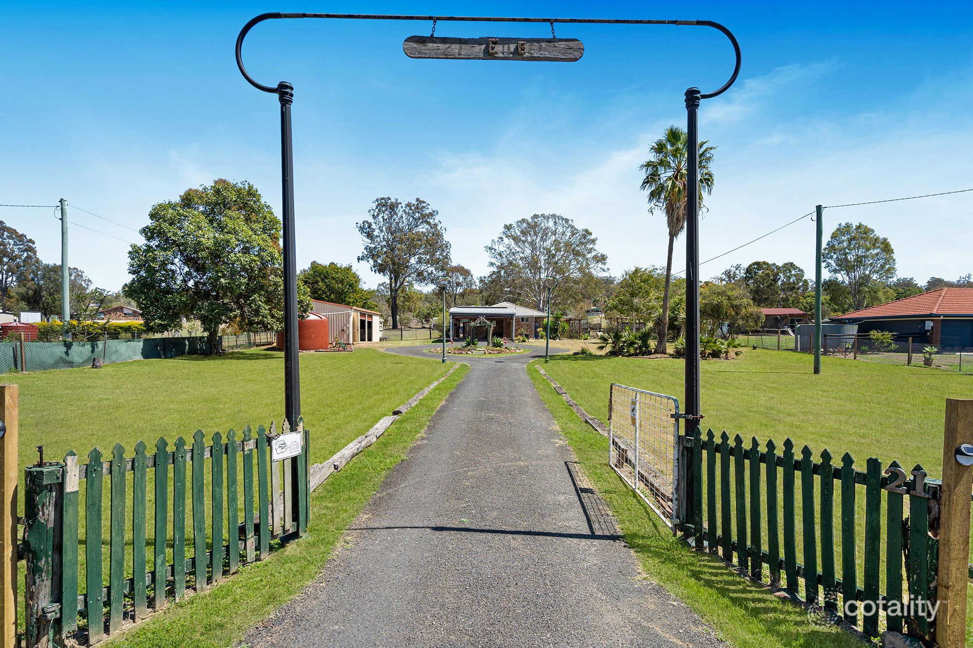 21 Eileen Ct, Kensington Grove, QLD 4341