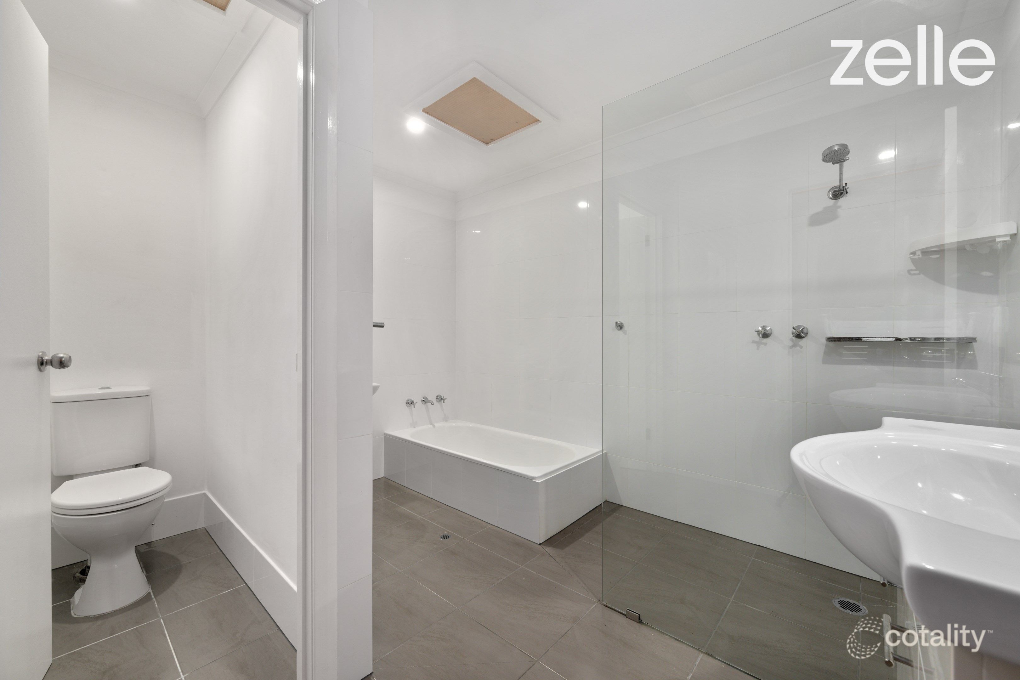 15 Budginigi Cove, Table Top, NSW 2640