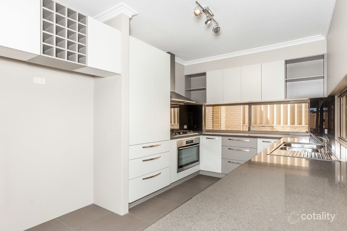 36 Anguilla Gdns, Iluka, WA 6028