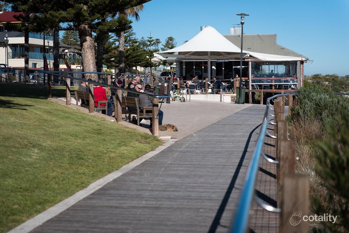 1/4 Albany St, Grange, SA 5022