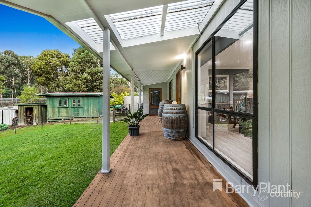61 West Bridge Rd, Glenburn, VIC 3717