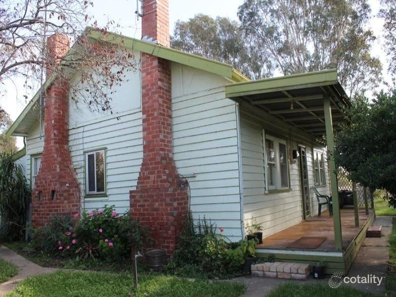 30 Victoria Hill Rd, Heathcote, VIC 3523
