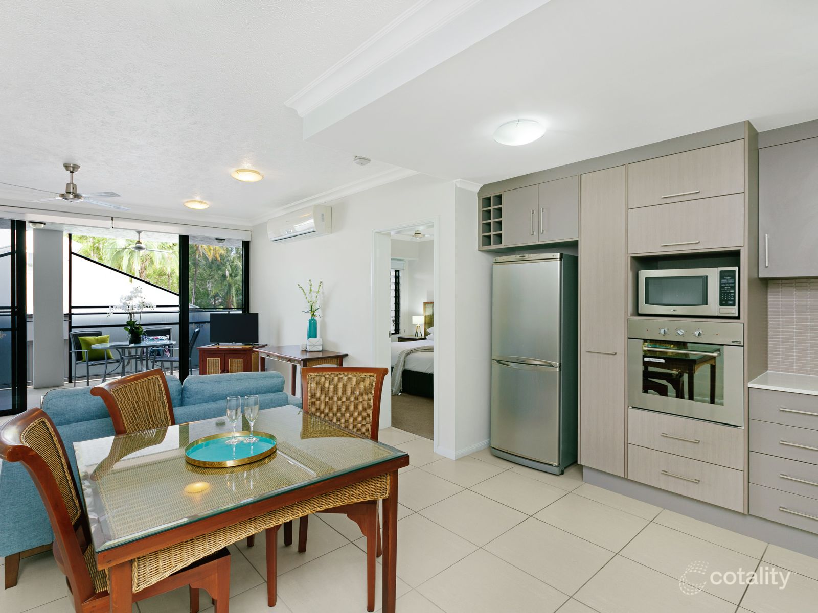 8/2 Oliva St, Palm Cove, QLD 4879