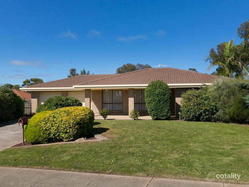 14 Coorumbena Cres, Morphett Vale, SA 5162