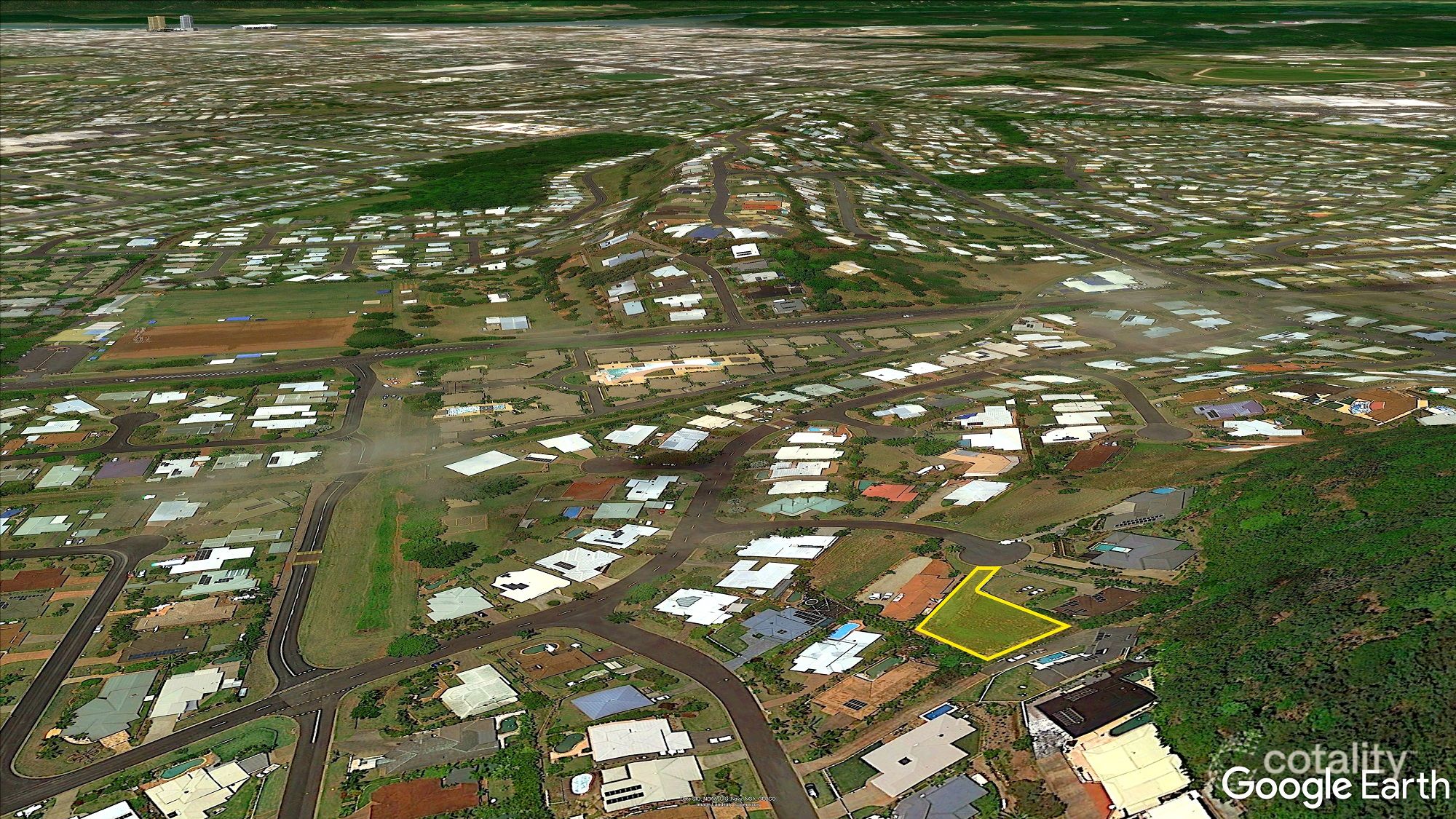 9 Strutton Pl, Mooroobool, QLD 4870