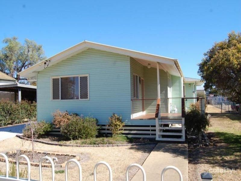 11 Devitt St, Warwick, QLD 4370