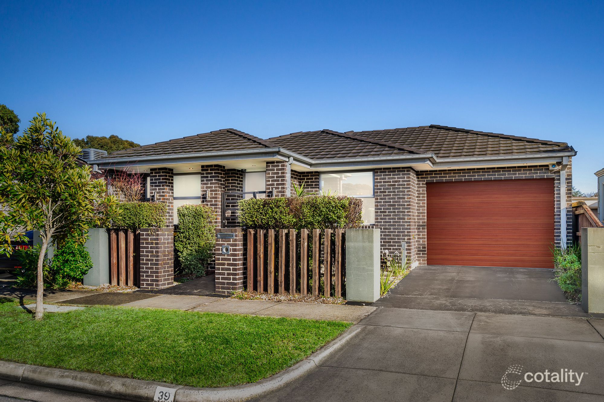 39 Palm Beach Cres, Mount Waverley, VIC 3149