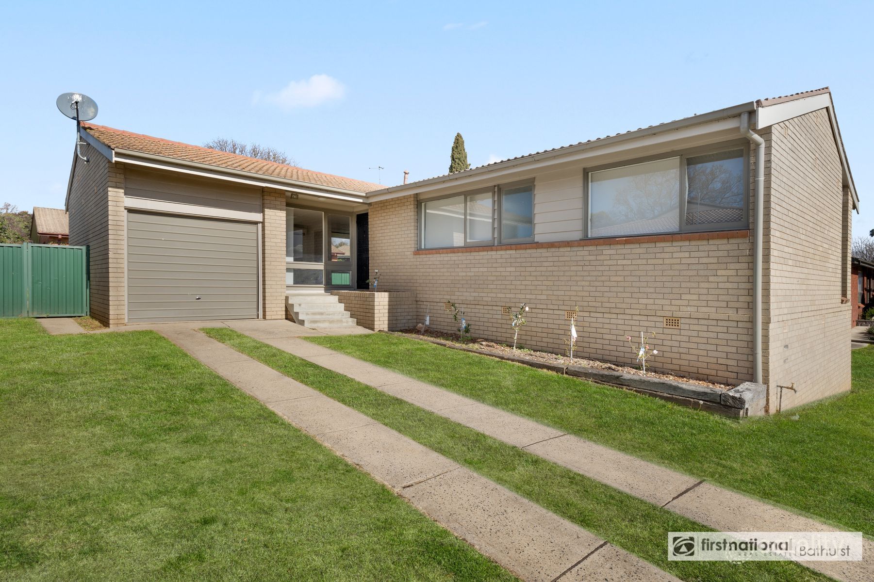 10 Winslow Pl, West Bathurst, NSW 2795