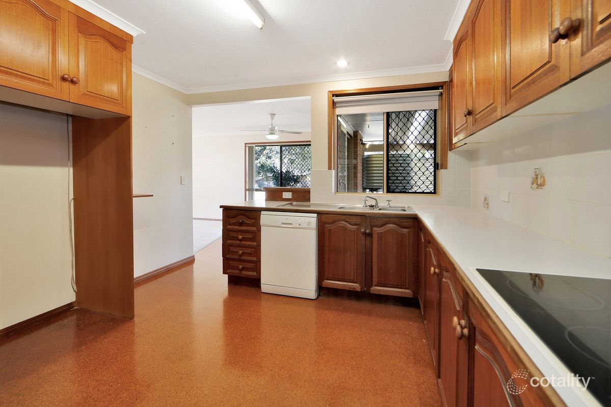 37 Moreton St, Toogoom, QLD 4655