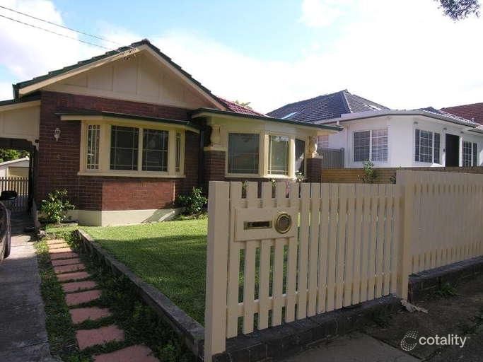 14 Bazentin St, Belfield, NSW 2191
