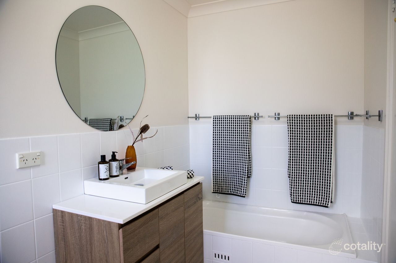 4/2 Oxley Dr, Mittagong, NSW 2575