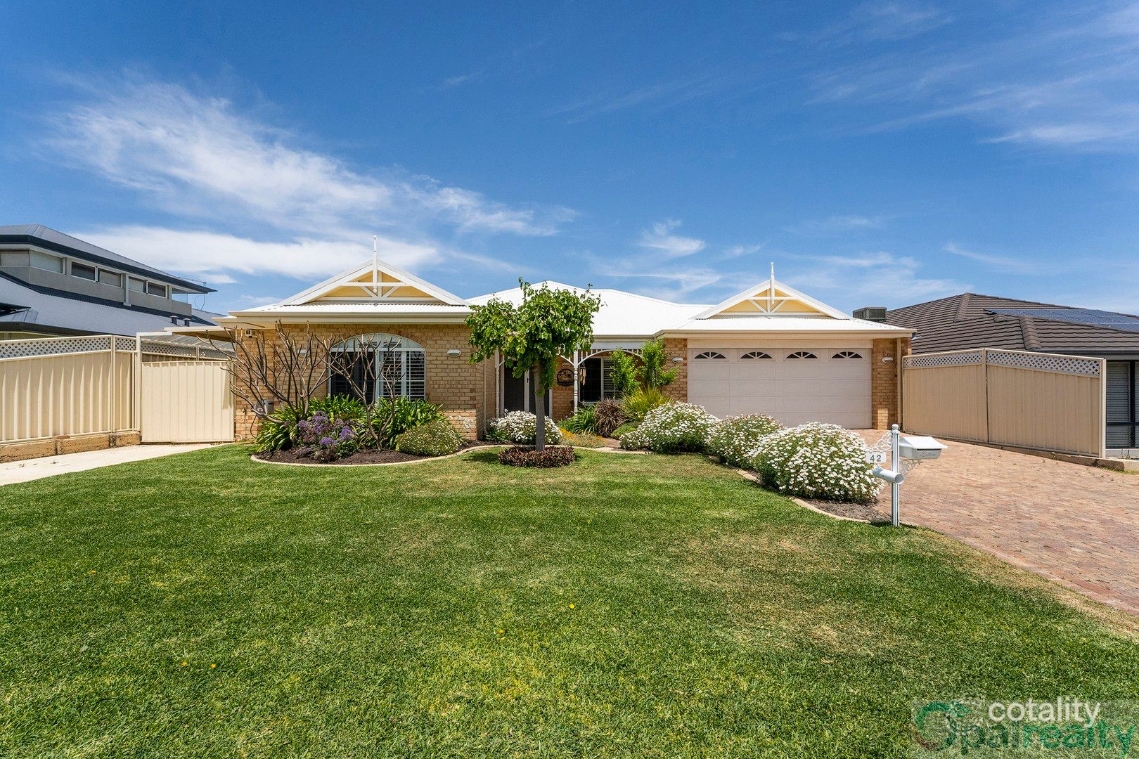 42 Lowlands Cres, Secret Harbour, WA 6173