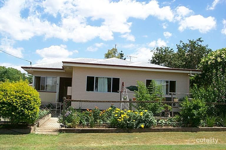 6 Peters St, Gatton, QLD 4343