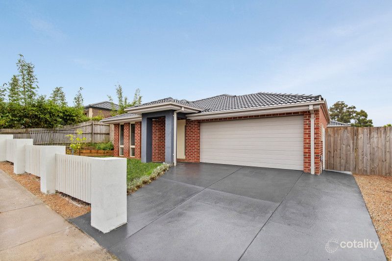 24 Buscombe Cres, Drouin, VIC 3818