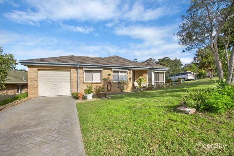 1/2 Caley Pl, Sunshine Bay, NSW 2536