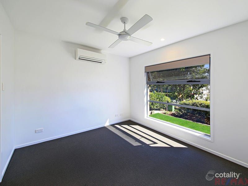 48 Macintyre Cres, Pelican Waters, QLD 4551