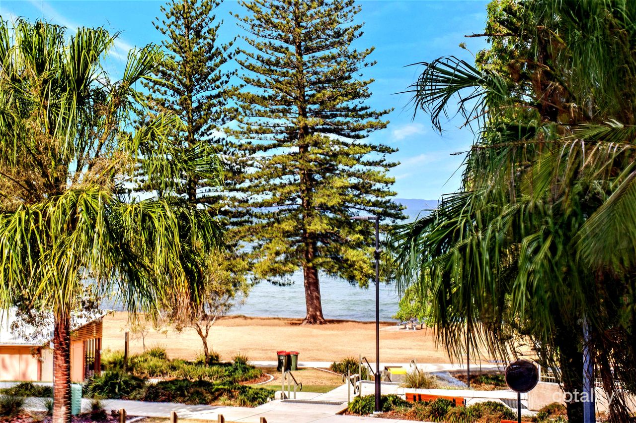 2/65-69 Landsborough Ave, Scarborough, QLD 4020