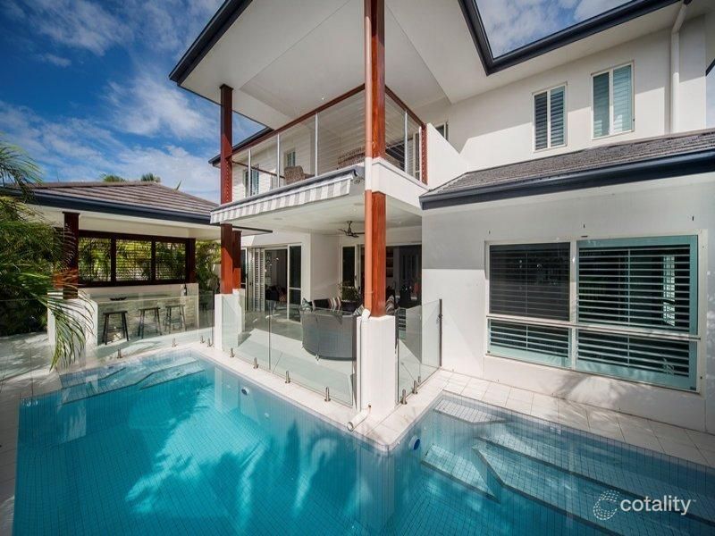 2864 Virginia Dr, Hope Island, QLD 4212