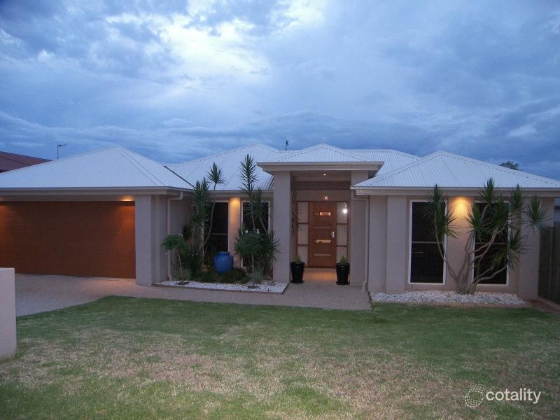 35 Hinchliffe Dr, Kearneys Spring, QLD 4350