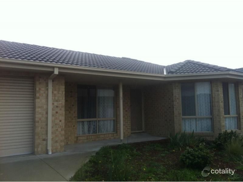 3/8a Henry St, Koo Wee Rup, VIC 3981